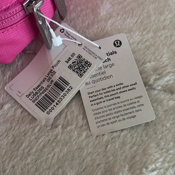 NWT Lululemon Daily Essentials Makeup Bag *Large - Picture 2 of 6